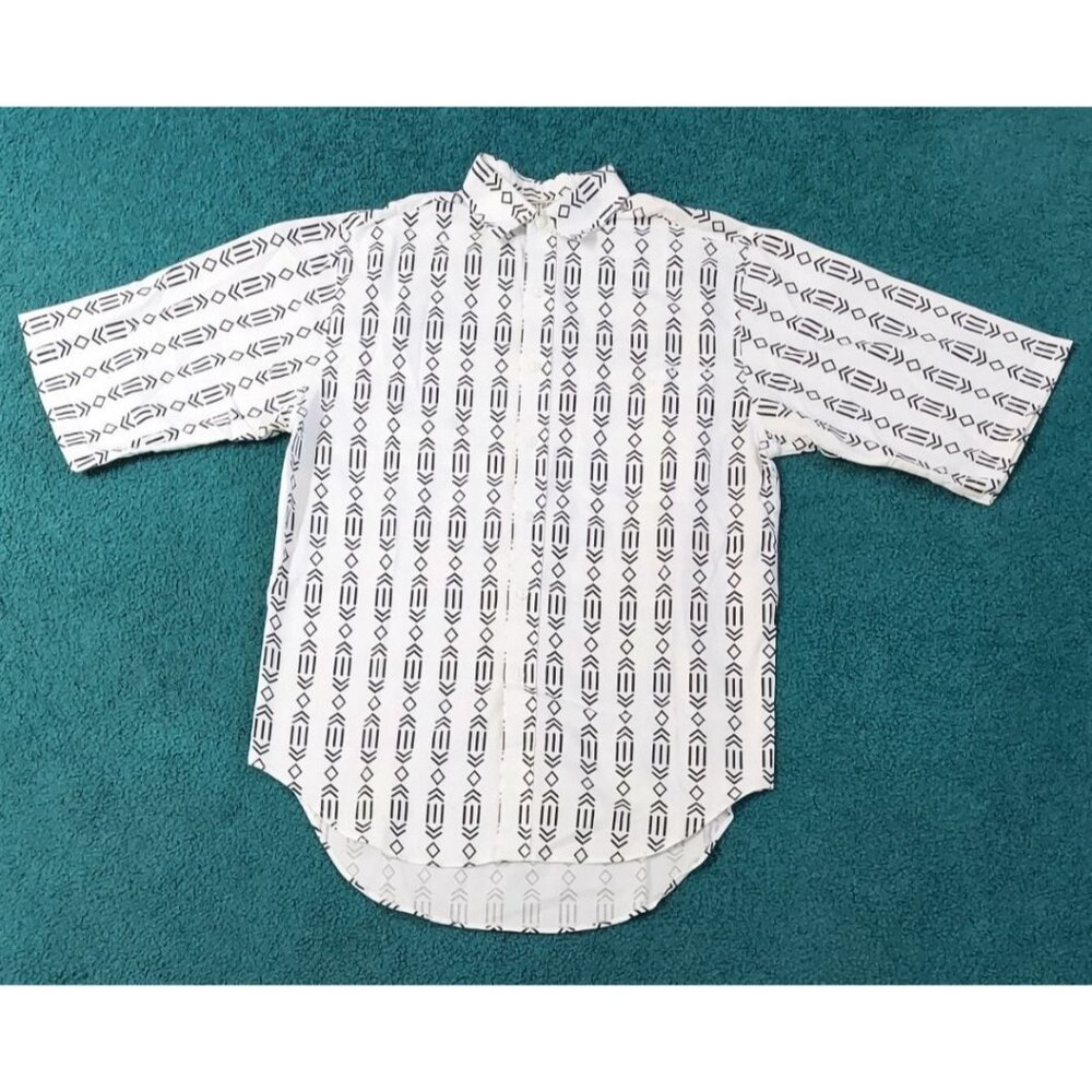 Street Closed Vintage 90’s Short Sleeve Button down Shirt Size Small